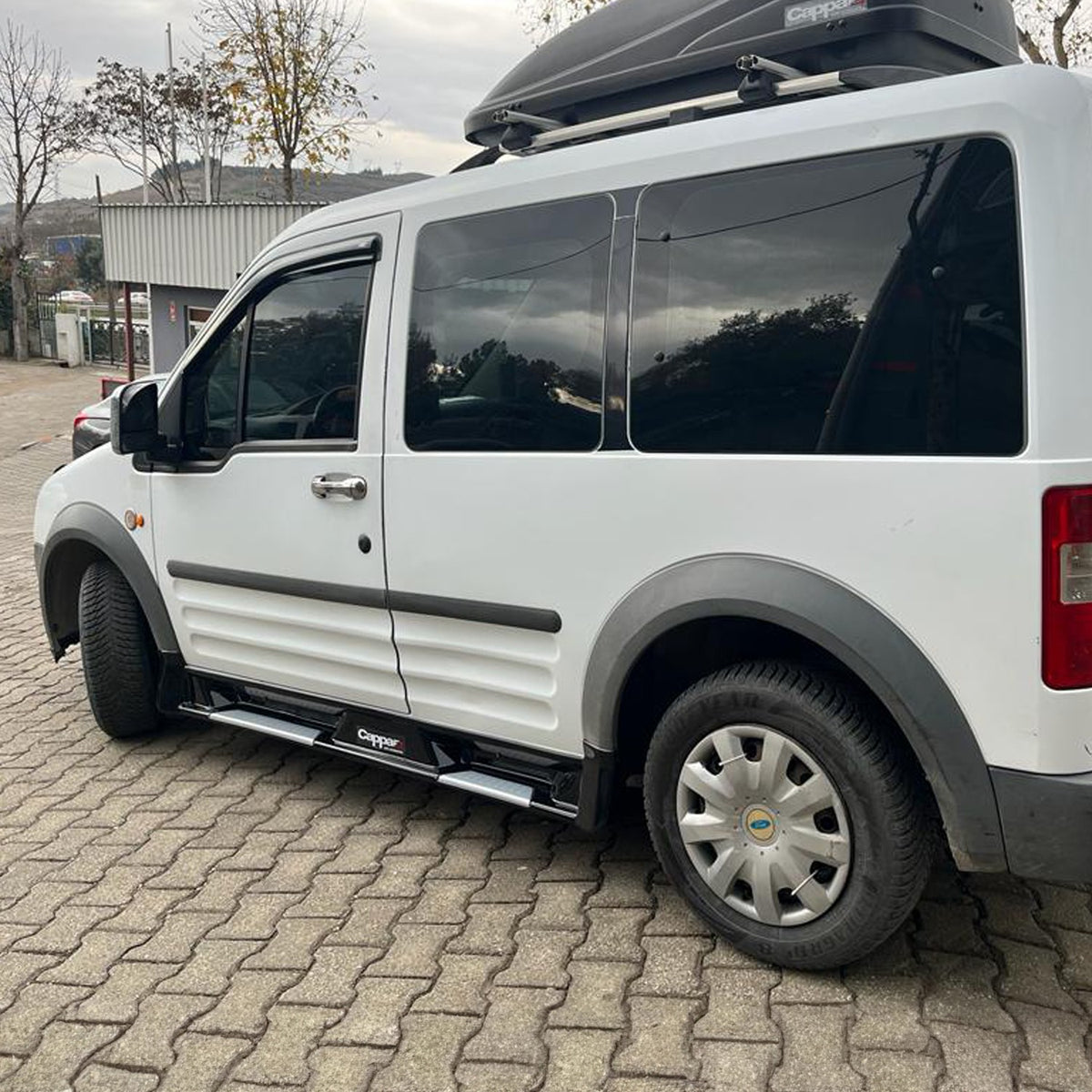 Ford Transit / Tourneo Connect 1 2002-2009 ile Uyumlu Yan Basamak 6 Adet