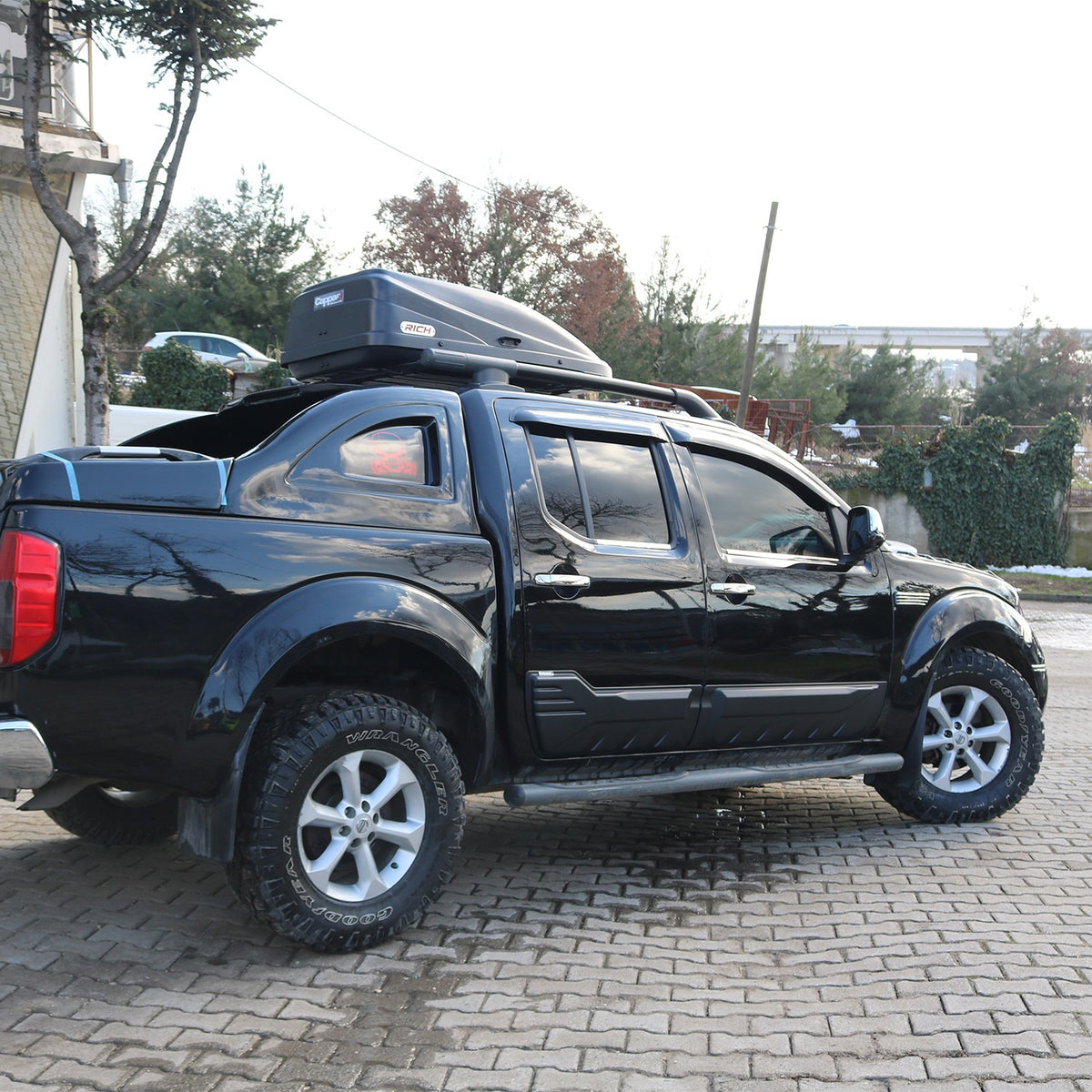 Nissan Navara 2 2006-2015 ile Uyumlu Kapı Dodik 4 Adet