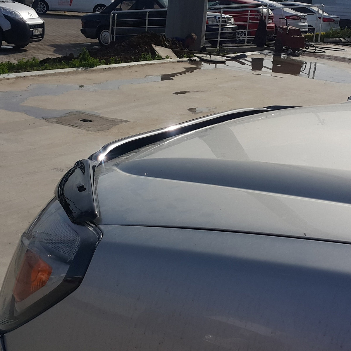 Ford Ranger 2 2009-2011 ile Uyumlu Kaput Rüzgarlığı