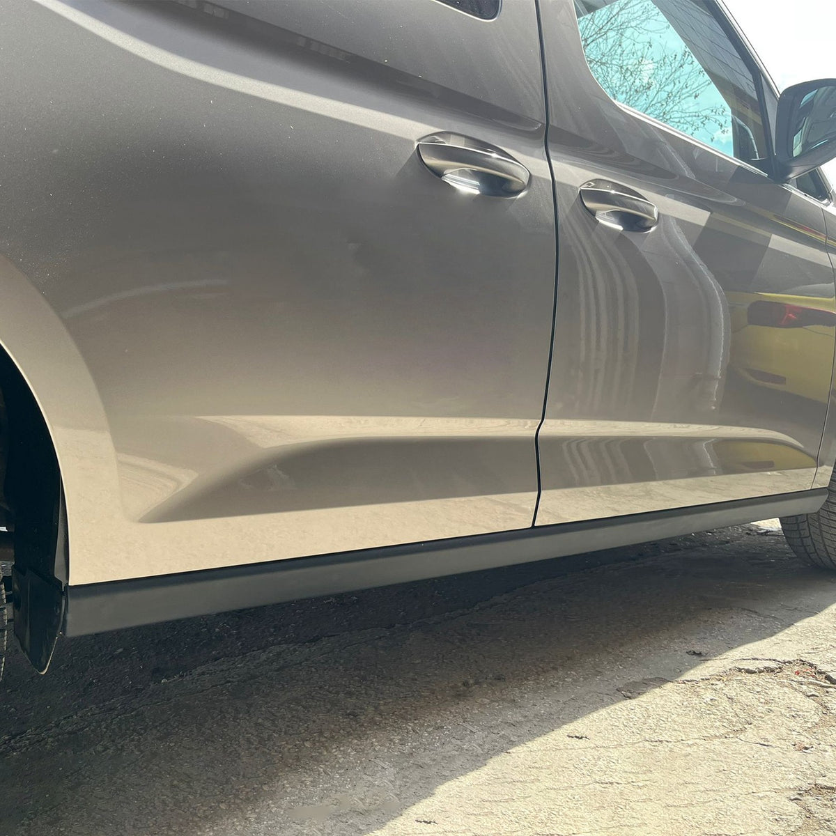 Volkswagen Caddy 5 2020-2026 ile Uyumlu Marşpiyel Kaplama 2 Adet