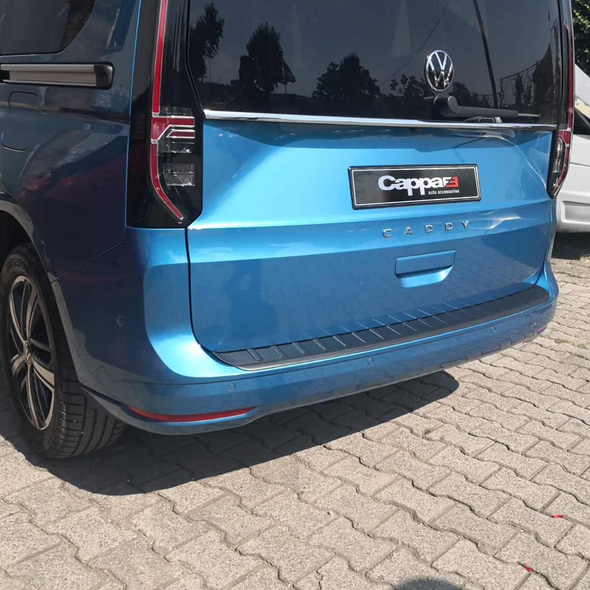 Volkswagen Caddy 5 2020-2026 ile Uyumlu Arka Tampon Eşiği Mat
