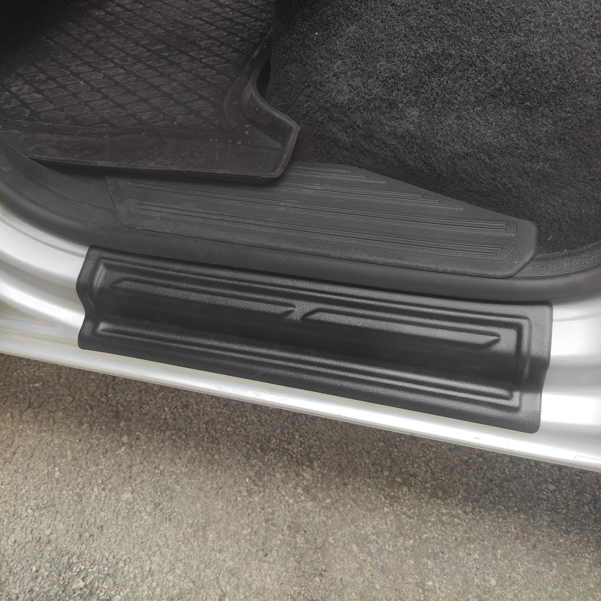 Volkswagen Amarok 1 2010-2020 ile Uyumlu Kapı Eşiği 4 Adet