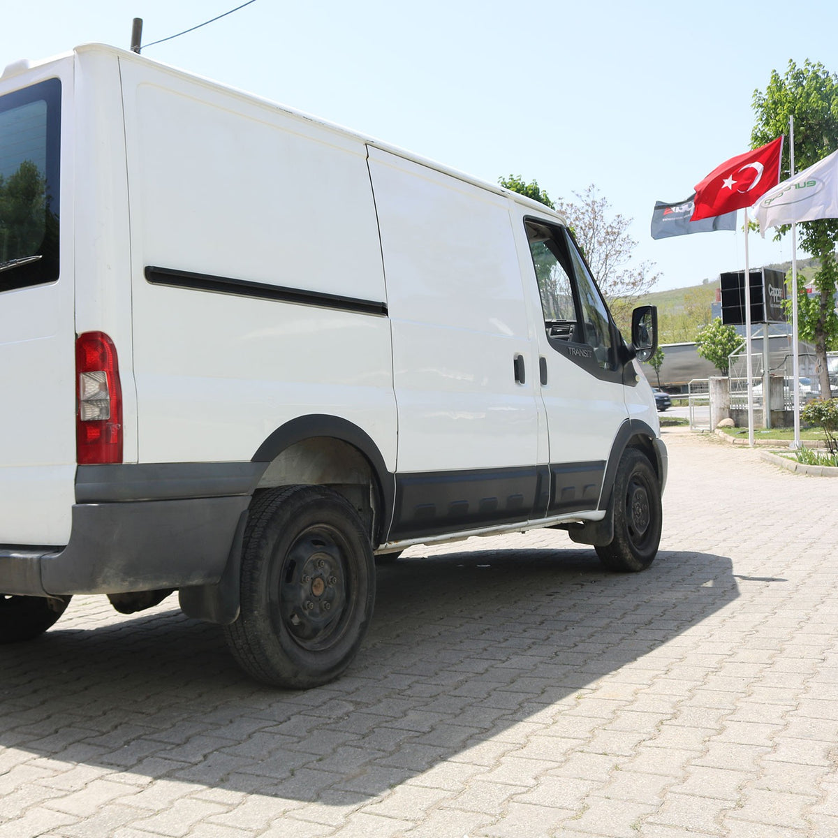 Ford Transit Mk7 2006-2014 ile Uyumlu Kapı ve Çamurluk Dodik Seti Kısa Şase 12 Adet