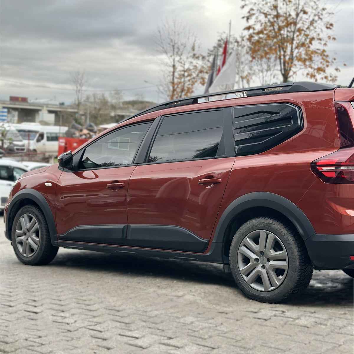 Dacia Jogger 2021-2025 kelebek camı 2 parçalı set – 9