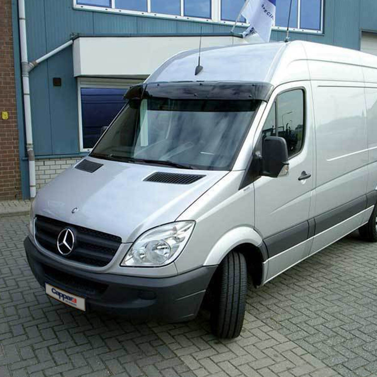 Mercedes Sprinter 2 2006-2013 ile Uyumlu Ön Cam Güneşliği