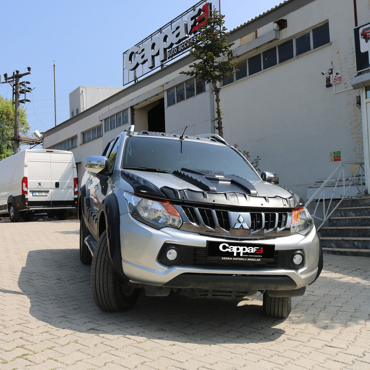 Mitsubishi L200 5 2015-2019 ile Uyumlu Ön Kaput Scoop