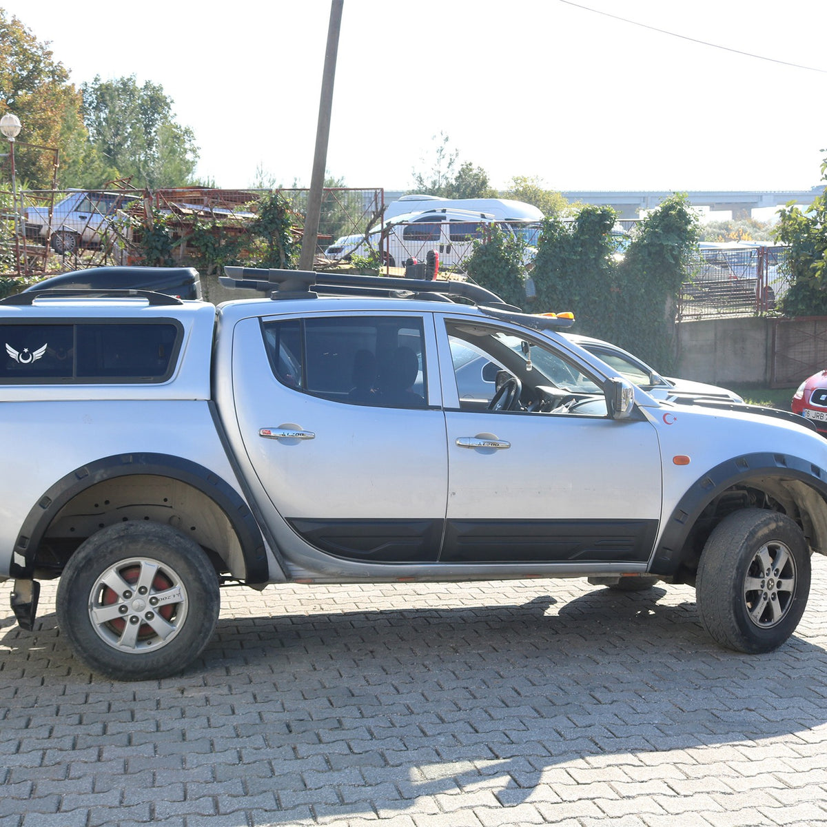 Mitsubishi L200 4 2005-2015 ile Uyumlu Çamurluk Dodik 4 Adet