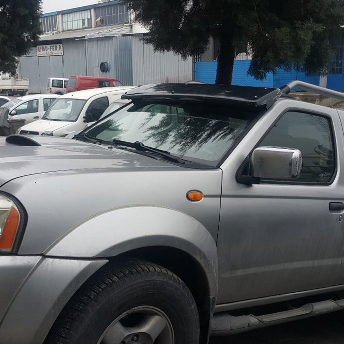 Nissan Navara 2 2006-2015 ön cam güneşliği – 5