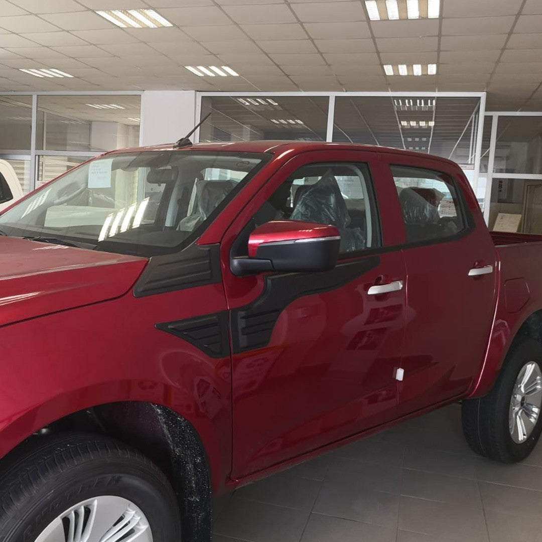 Isuzu D-Max 3 2019-2026 ile Uyumlu Kapı Dodik Yarasa 6 Adet