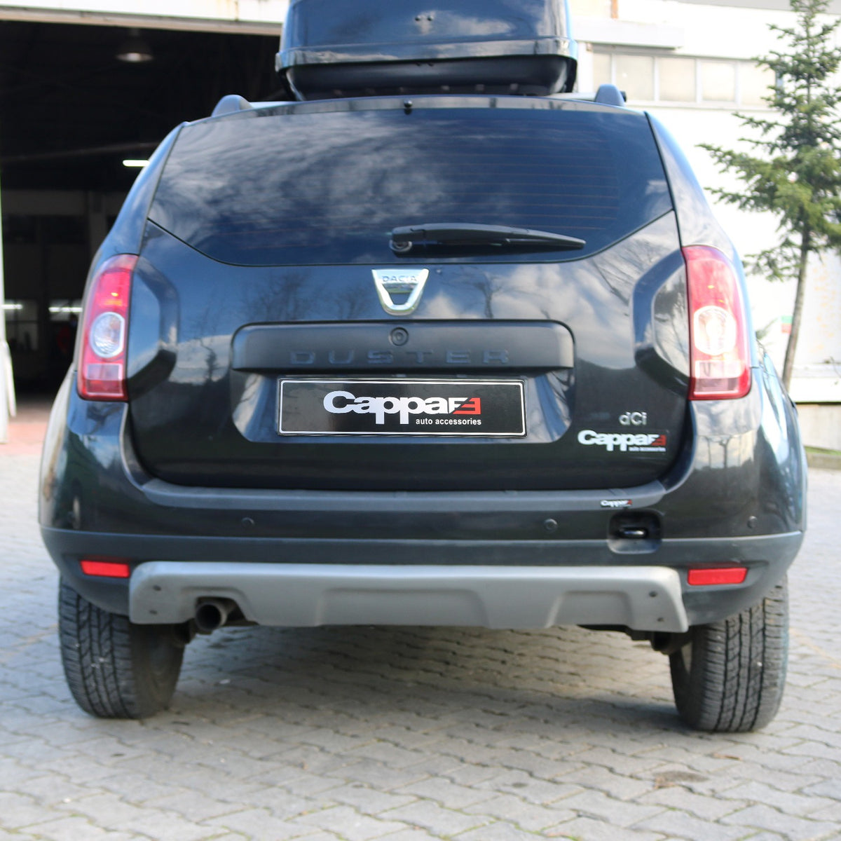 Dacia Duster 1 2010-2017 ile Uyumlu Arka Tampon Difüzör