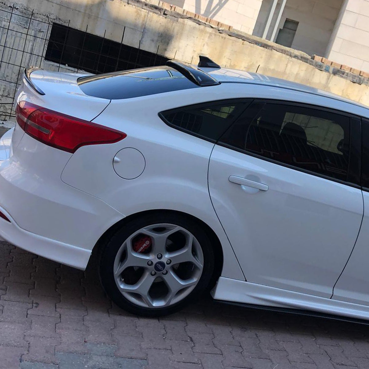 Ford Focus 3 2010-2018 ile Uyumlu Arka Cam Spoyler