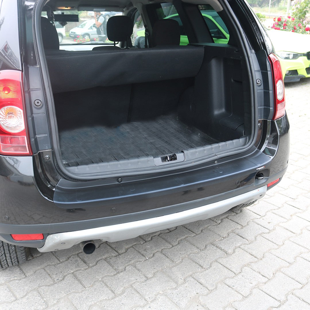 Dacia Duster 1 2010-2017 ile Uyumlu Arka Tampon Eşiği Mat