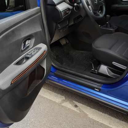 Dacia Sandero 3 2021-2026 ile Uyumlu Kapı Eşiği 4 Adet
