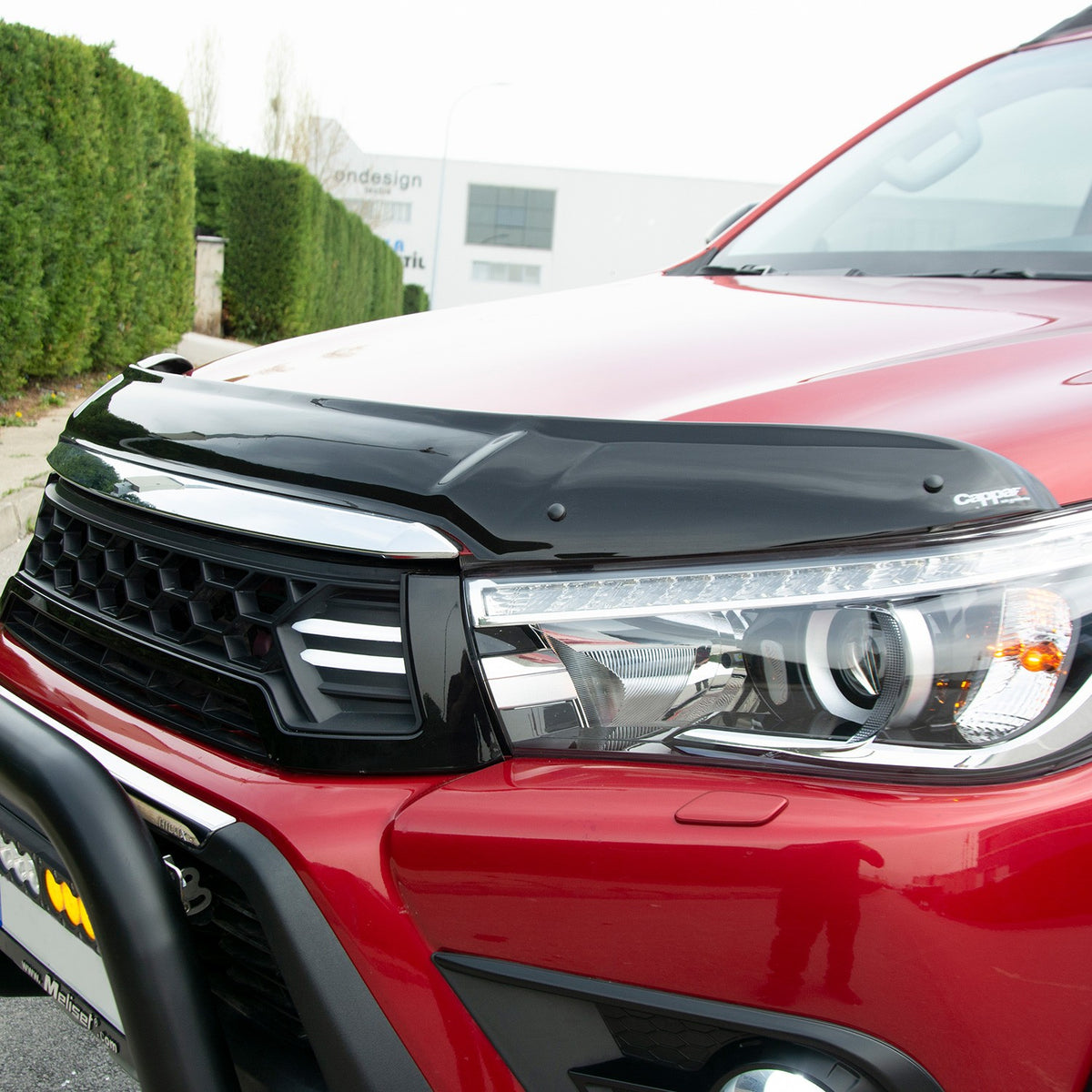 Toyota Hilux 8 2015-2020 kaput rüzgarlığı – 8