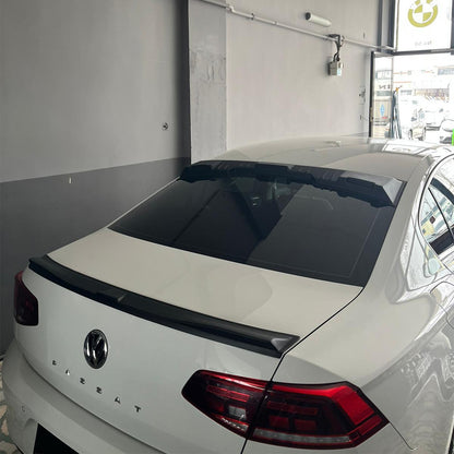 Volkswagen Passat B8 2015-2023 ile Uyumlu Arka Cam Spoyler