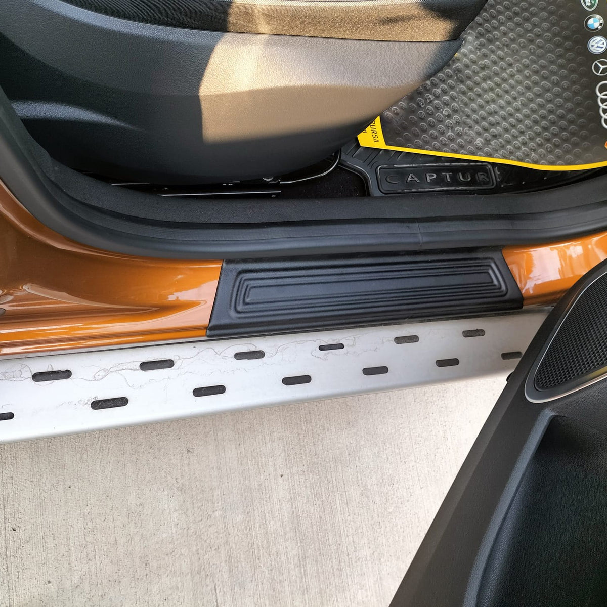 Renault Captur 1 2013-2019 ile Uyumlu Kapı Eşiği 4 Adet