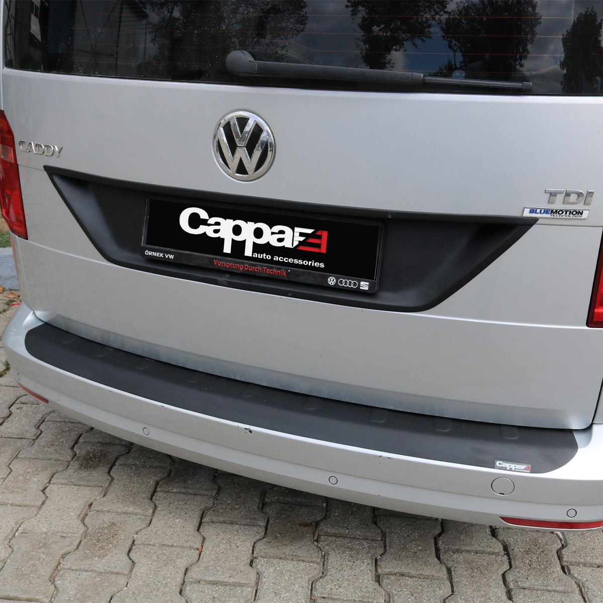 Volkswagen Caddy 4 2015-2020 ile Uyumlu Arka Plaka Yeri Kaplama