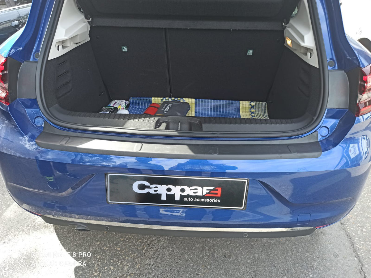 Renault Clio 5 2019-2026 ile Uyumlu Arka Tampon Eşiği Mat