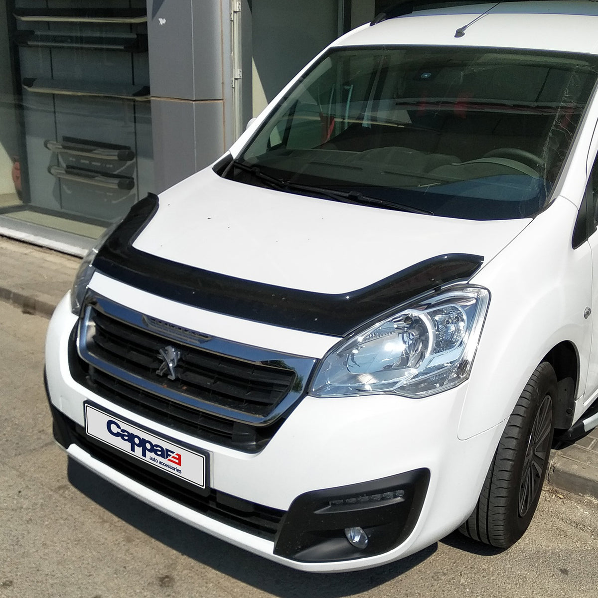 Peugeot Partner 2 2012-2018 ile Uyumlu Kaput Rüzgarlığı