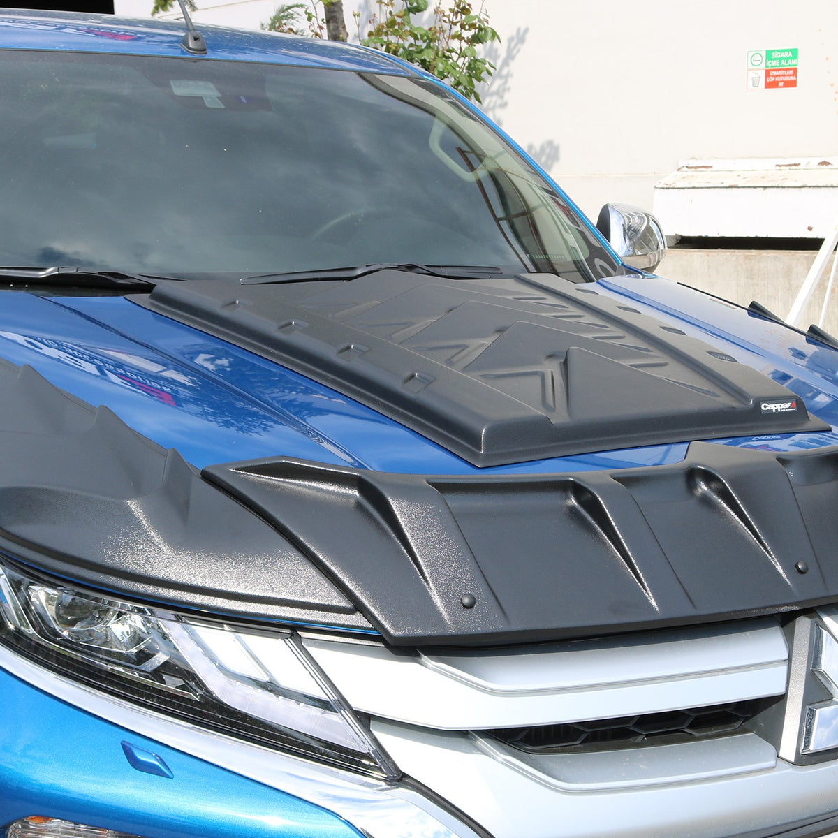 Mitsubishi L200 5 2019-2023 ile Uyumlu Ön Kaput Scoop