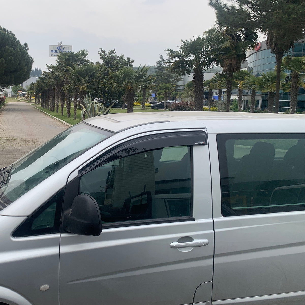 Mercedes Vito 2 2010-2014 ile Uyumlu Cam Rüzgarlığı 2 Adet