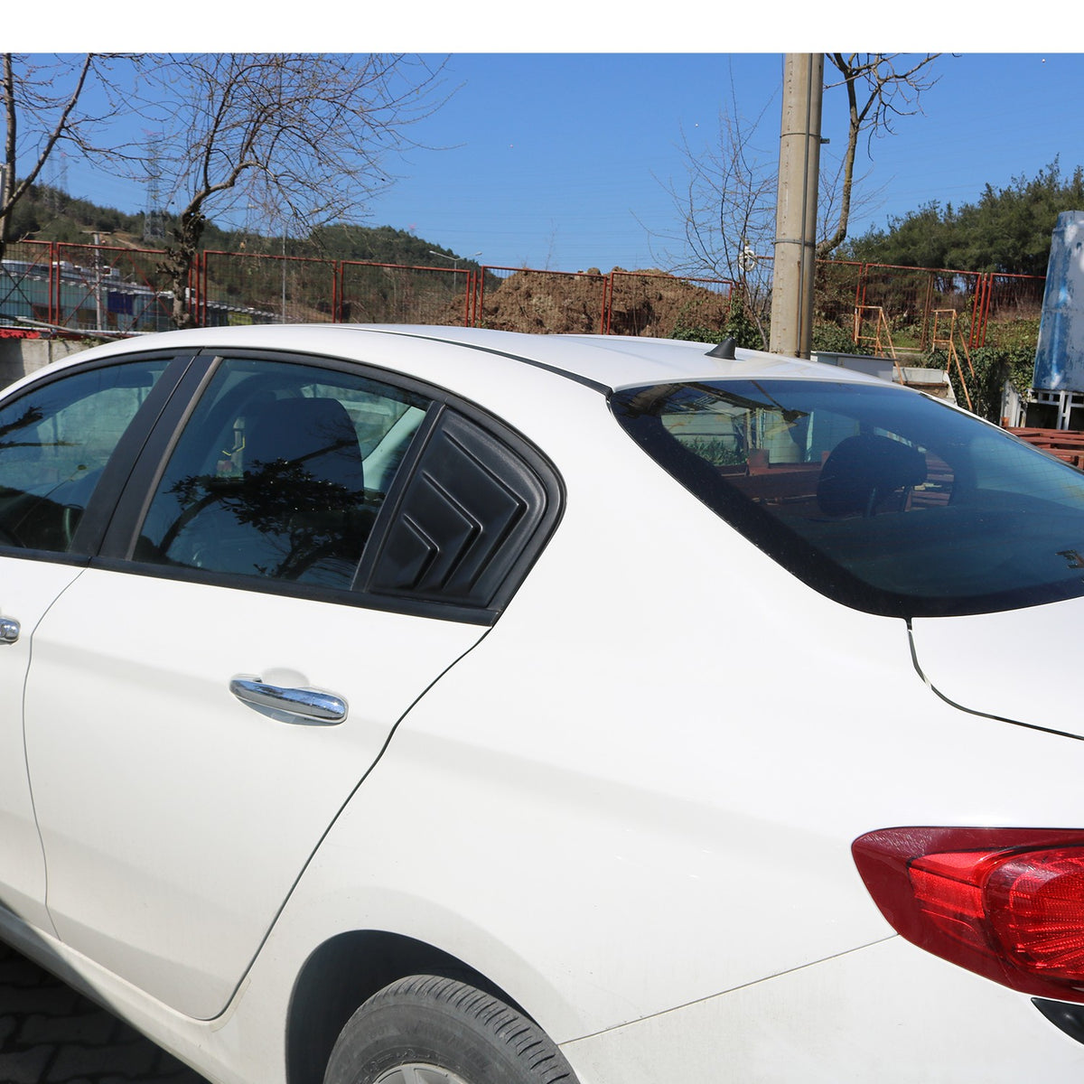 Fiat Egea 2015-2026 ile Uyumlu Kelebek Camı 2 Adet