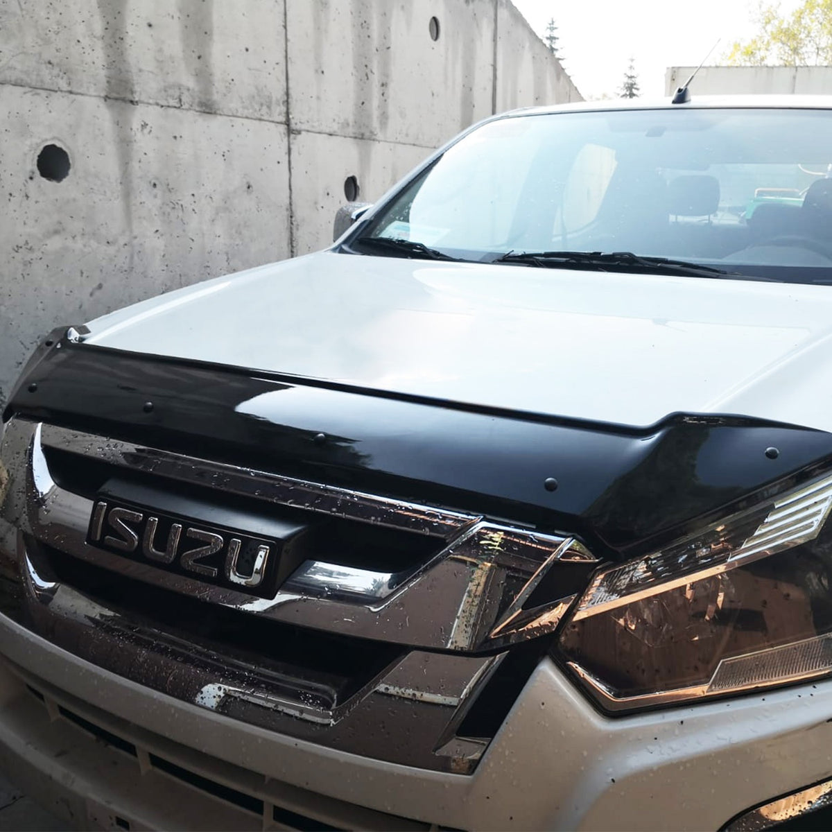 Isuzu D-Max 2017-2019 kaput rüzgarlığı 3 mm – 6