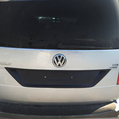 Volkswagen Caddy 4 2015-2020 ile Uyumlu Arka Plaka Yeri Kaplama