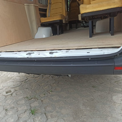 Mercedes Sprinter 3 2019-2026 ile Uyumlu Arka Tampon Eşiği Mat
