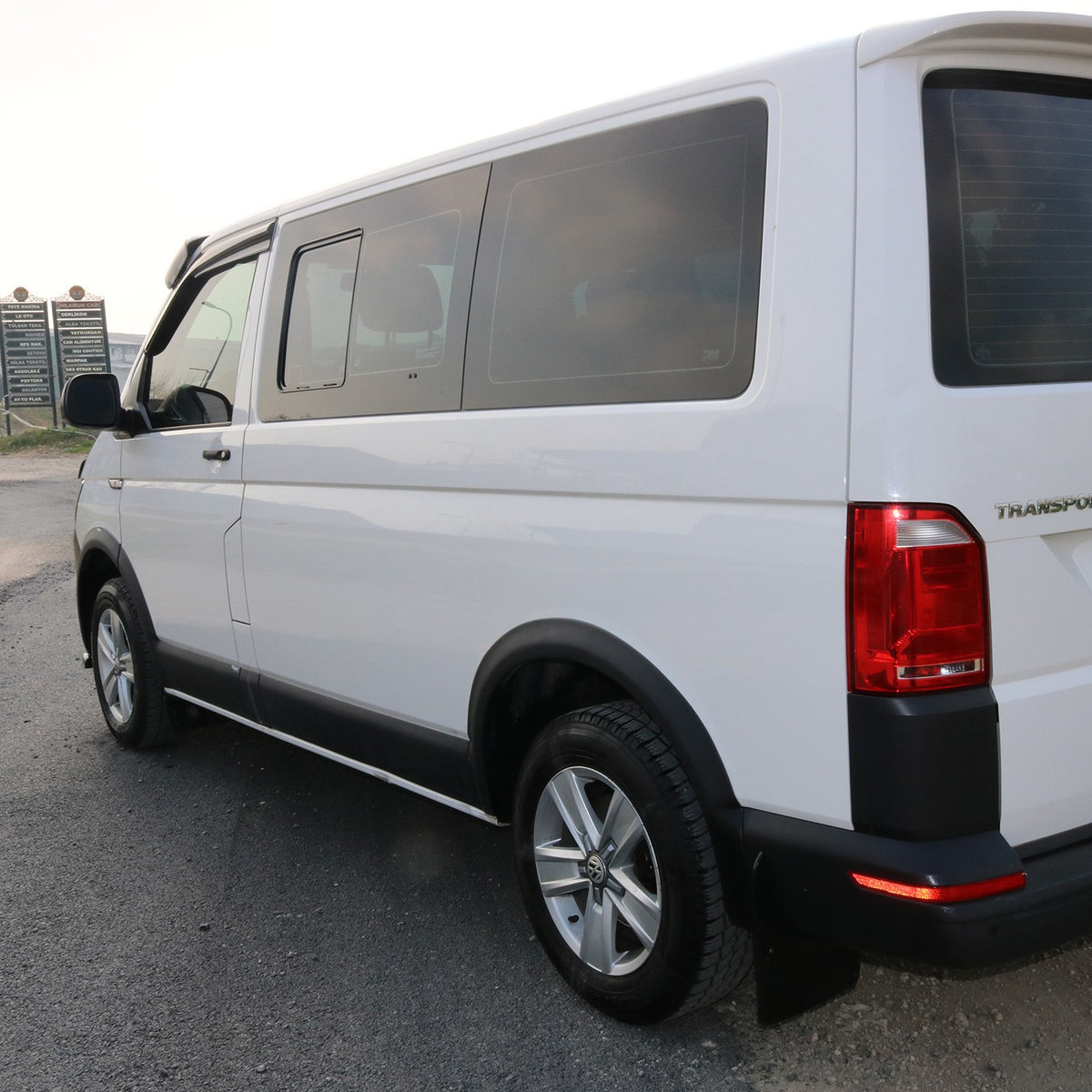 Volkswagen Transporter T6 2015-2019 ile Uyumlu Kapı ve Çamurluk Dodik Seti Kısa Şase Sol Sürgü 11 Adet