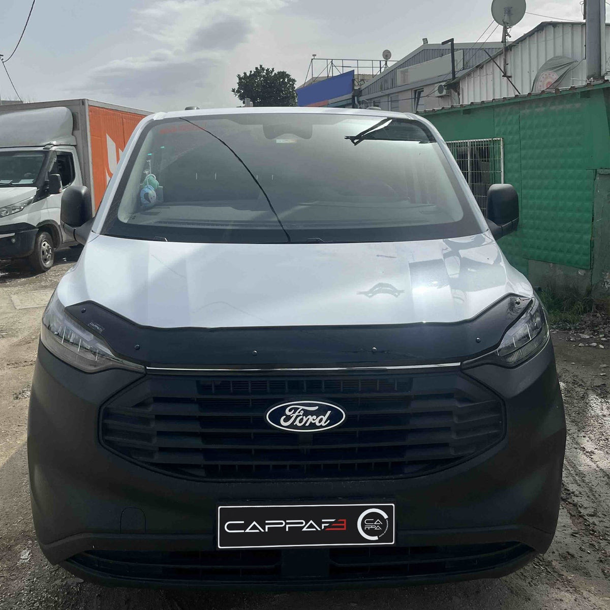 Ford Transit / Tourneo Custom 2 2023-2026 ile Uyumlu Kaput Rüzgarlığı Yapıştırmalı