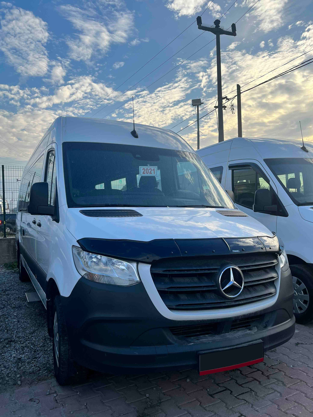 Mercedes Sprinter 3 2019-2026 akrilik kaput rüzgarlığı 3'lü set – 8