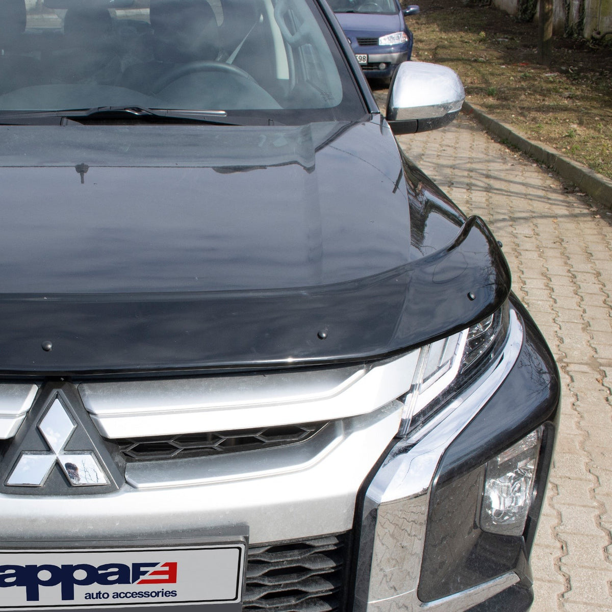 Mitsubishi L200 5 2015-2023 ile Uyumlu Kaput Rüzgarlığı Yapıştırmalı