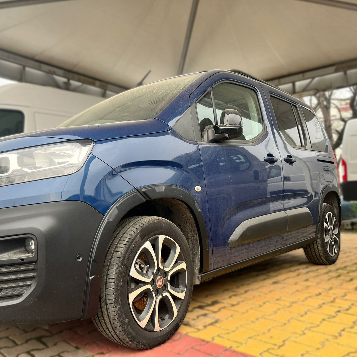 Fiat Doblo 3 2025-2026 ile Uyumlu Çamurluk Dodik Kısa Şase Mat 8 Adet