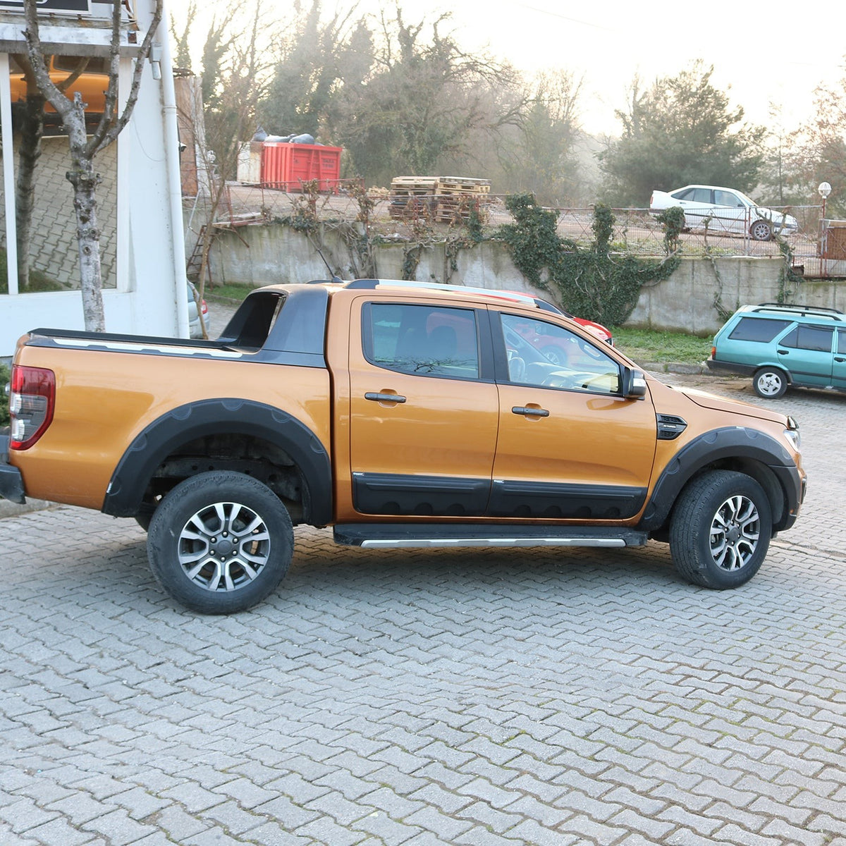 Ford Ranger Wildtruck 2016-2019 ile Uyumlu Çamurluk Dodik Vidasız Mat 6 Adet