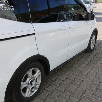 Ford Transit / Tourneo Courier 1 2018-2023 ile Uyumlu Kapı Dodik Mat 4 Adet