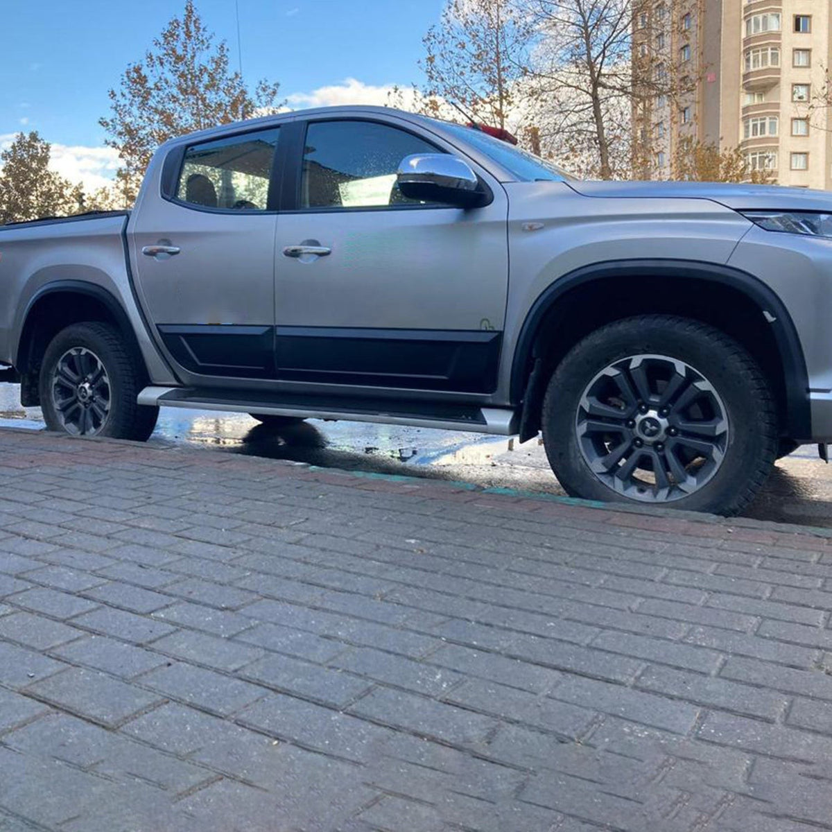 Mitsubishi L200 4 2005-2015 ile Uyumlu Kapı Dodik Mat 4 Adet