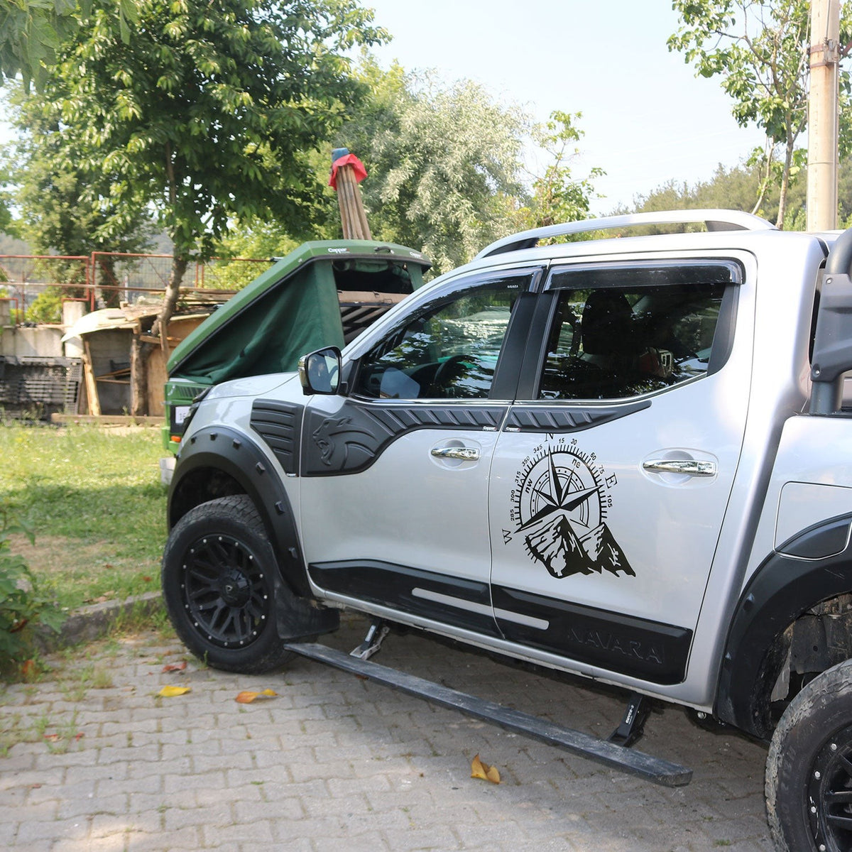 Nissan Navara 3 2016-2021 ile Uyumlu Kapı Dodik Mat 4 Adet