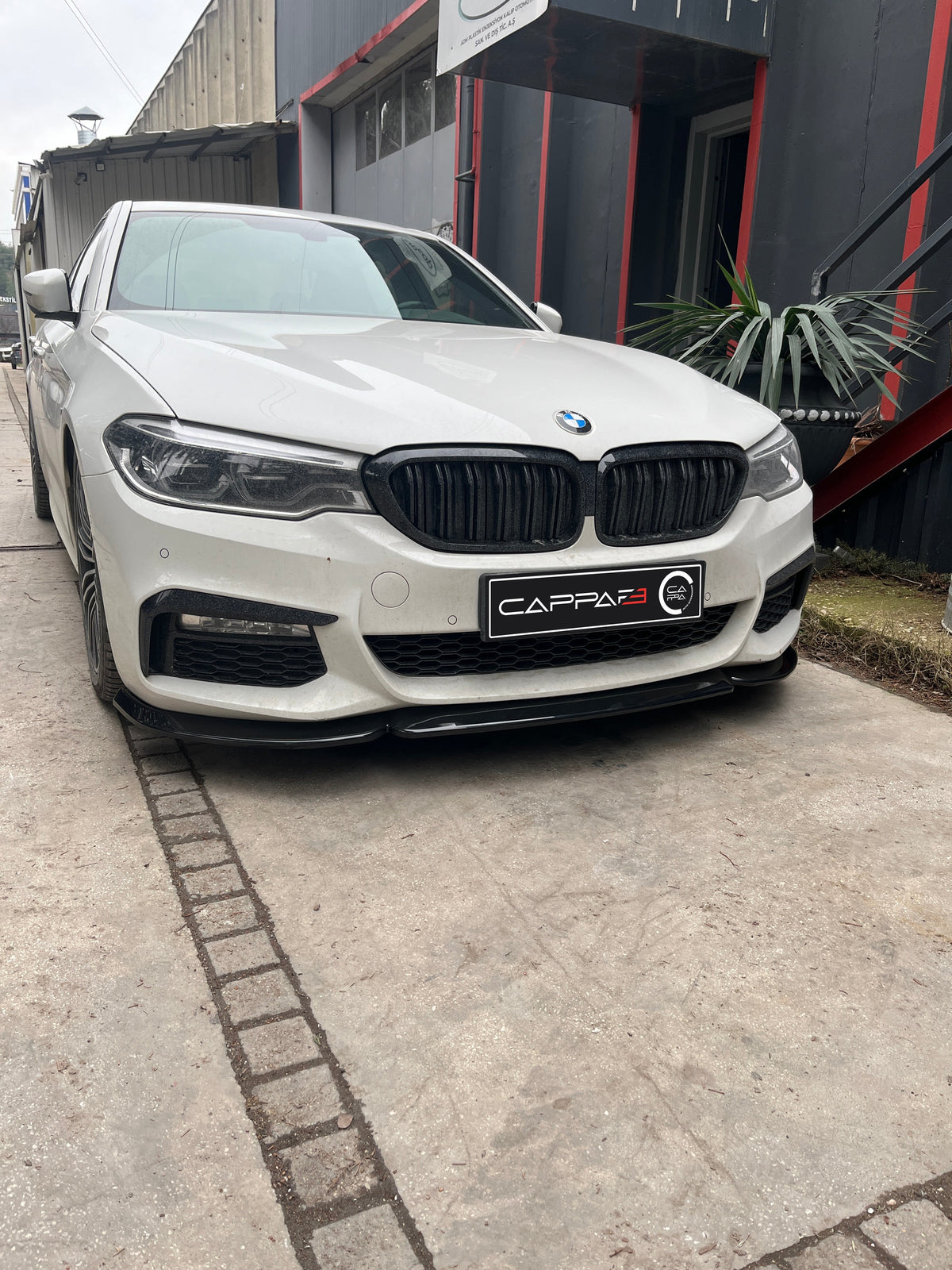 BMW 5 Seri (G30) 2017-2023 ile Uyumlu Ön Tampon Lip