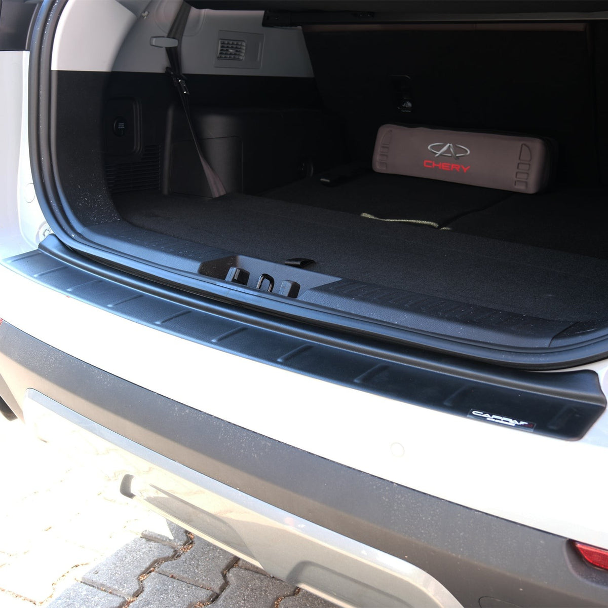Chery Tiggo 8 Pro 2020-2026 ile Uyumlu Arka Tampon Eşiği