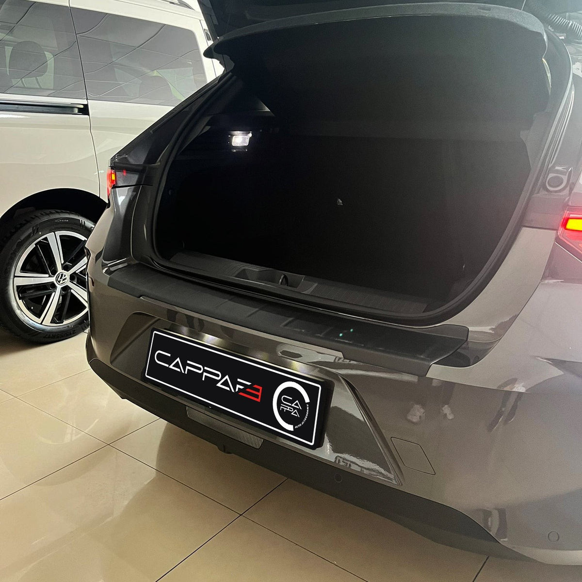 Opel Astra L 2021-2026 ile Uyumlu Arka Tampon Eşiği