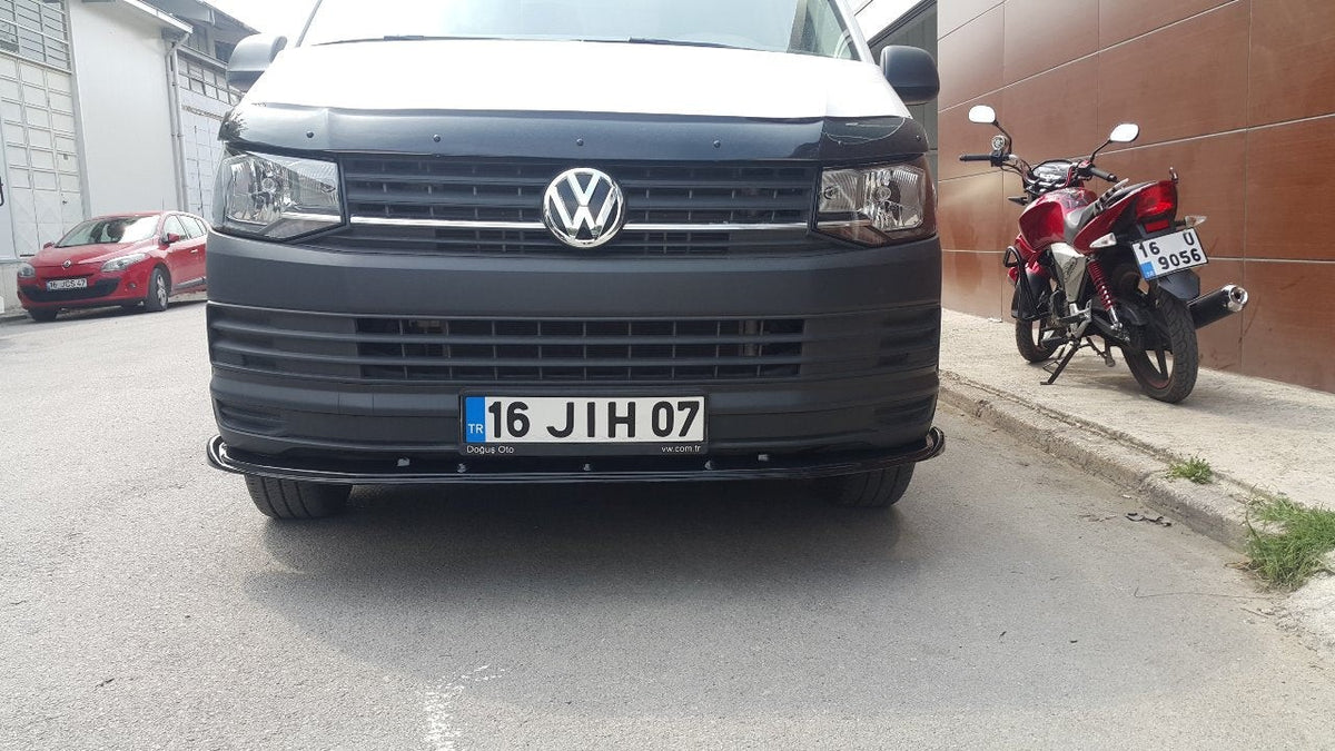 Volkswagen T6 2015 Yan Marşpiyel Lip Siyah Akrilik Düz Desen Standart