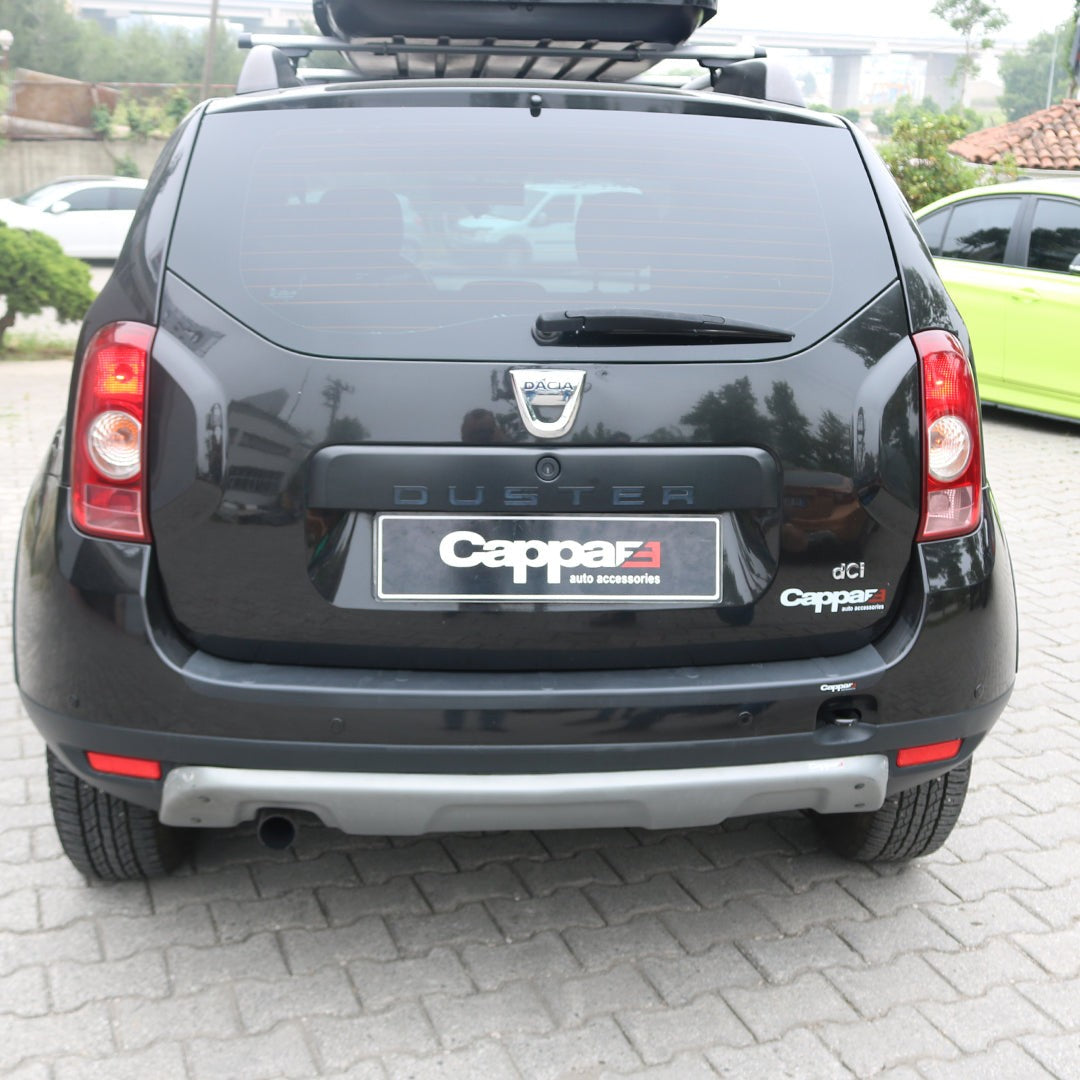 Dacia Duster 2010 orta bagaj içi koruma eşiği siyah mat ASA – 10