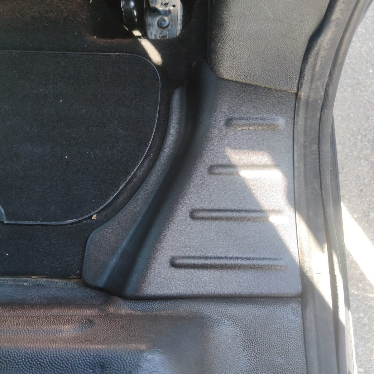 Peugeot Partner 2 2008-2018 ile Uyumlu Iç Trim 7 Adet