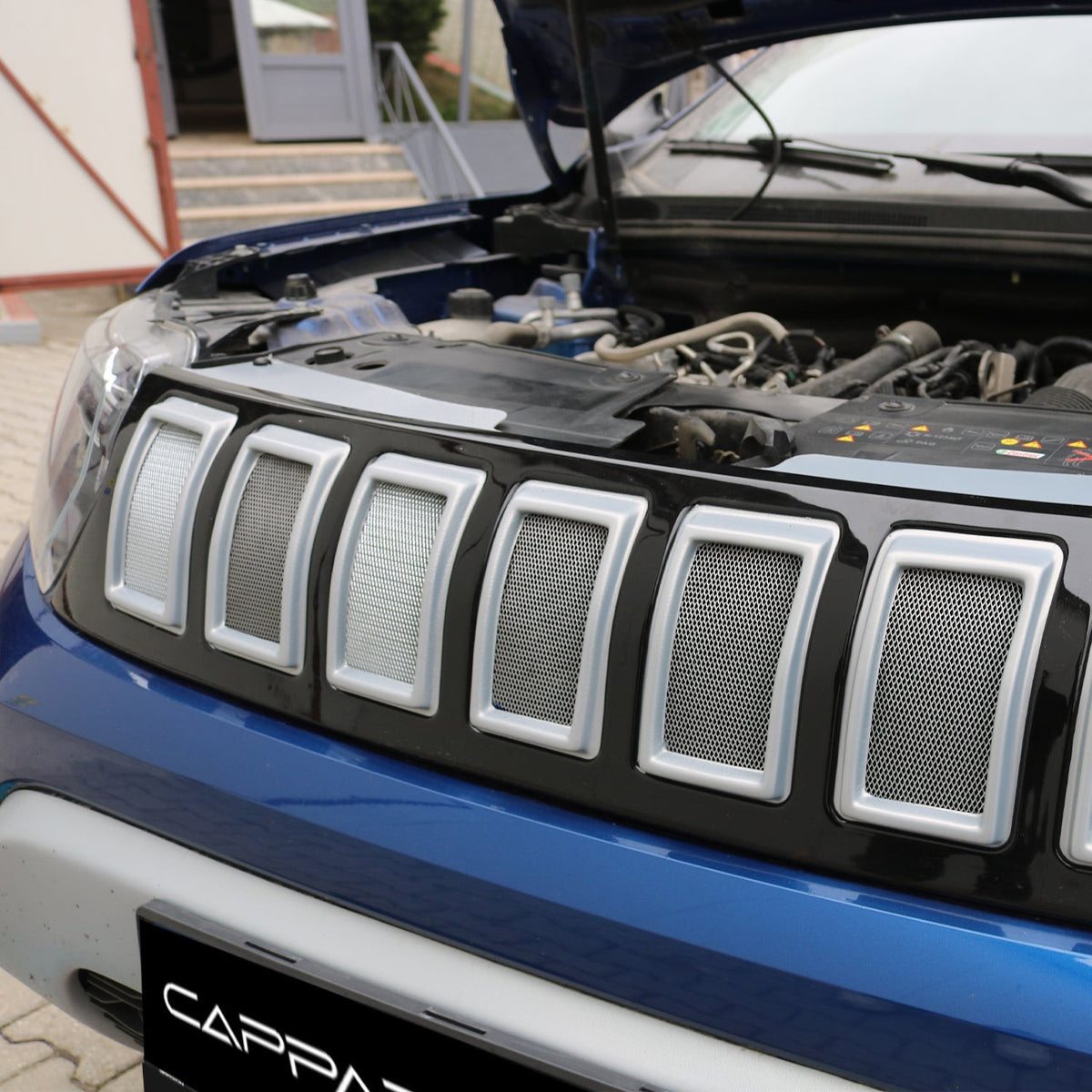 Dacia Duster 2 2018-2023 ile Uyumlu Ön Panjur 2 Adet